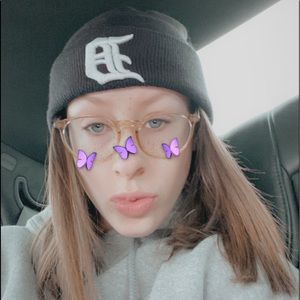 Meet your Posher, Tabitha